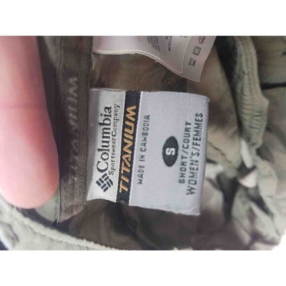 Columbia packable titanium women's small petite - Picture 3 of 3